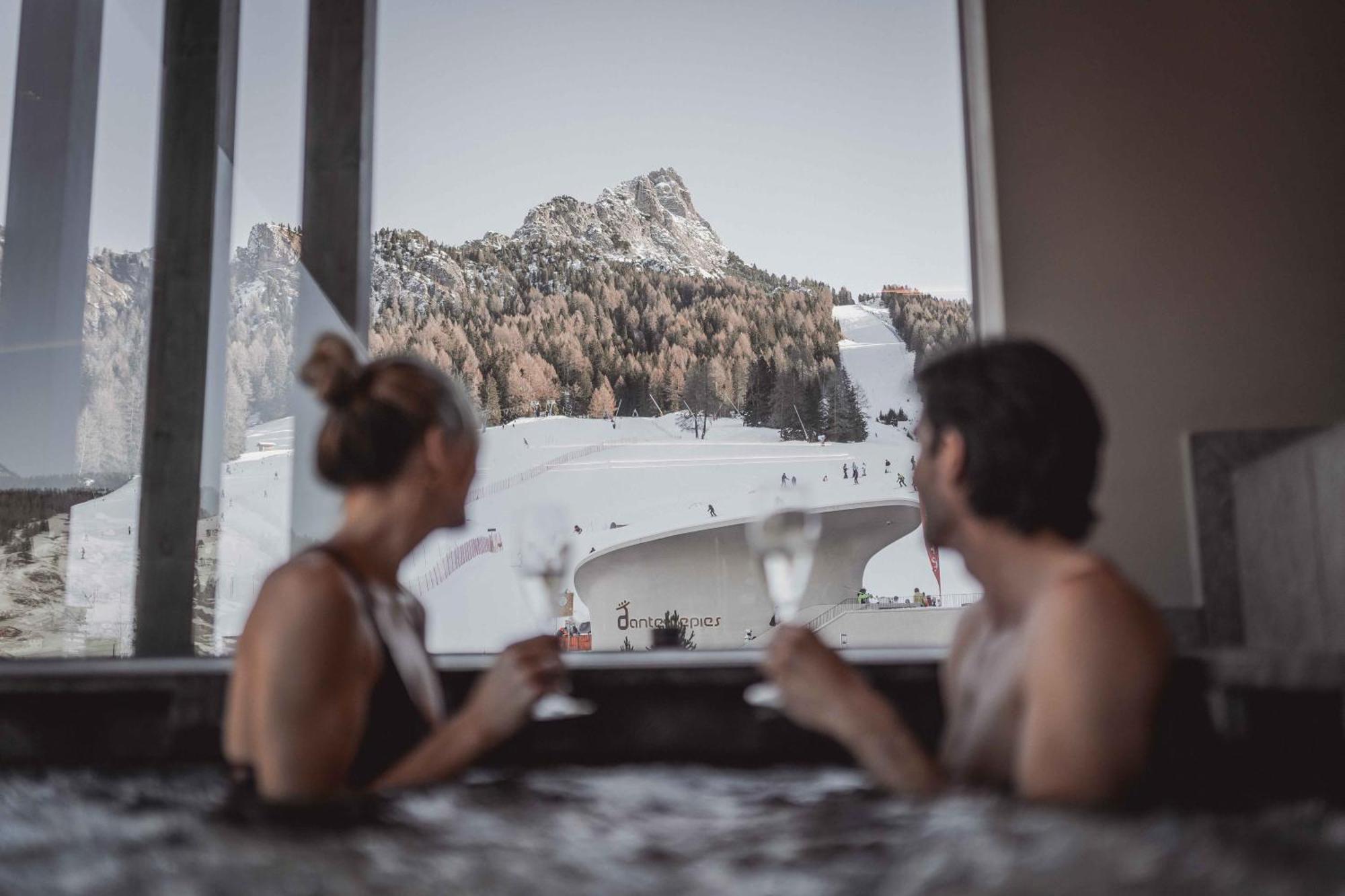 Hotel Continental Dolomites Σέλβα ντι Βαλ Γκαρντένα Εξωτερικό φωτογραφία