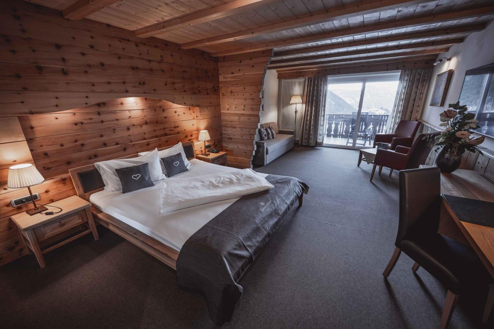 Hotel Continental Dolomites Σέλβα ντι Βαλ Γκαρντένα Εξωτερικό φωτογραφία