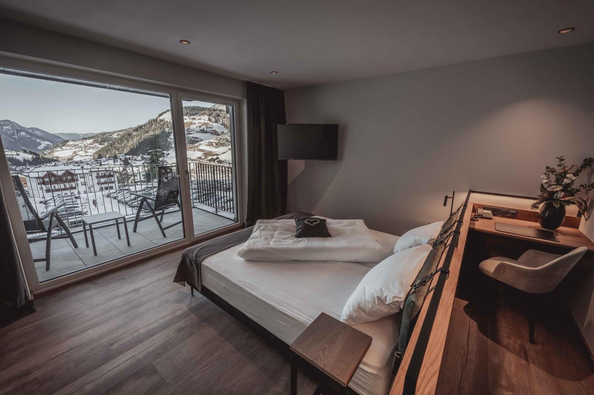 Hotel Continental Dolomites Σέλβα ντι Βαλ Γκαρντένα Εξωτερικό φωτογραφία